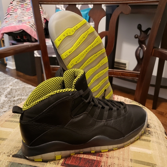 Jordan 10 venom size 12 - Picture 6 of 8